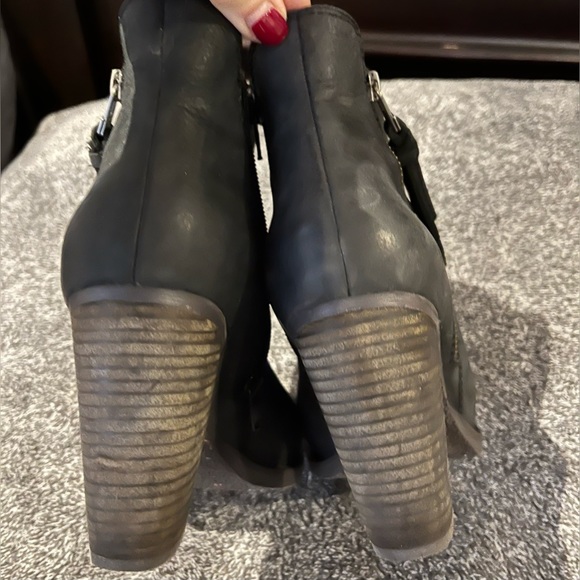 COPY - Steve Madden Size 8 Black RYATT Booties GUC - Picture 6 of 9